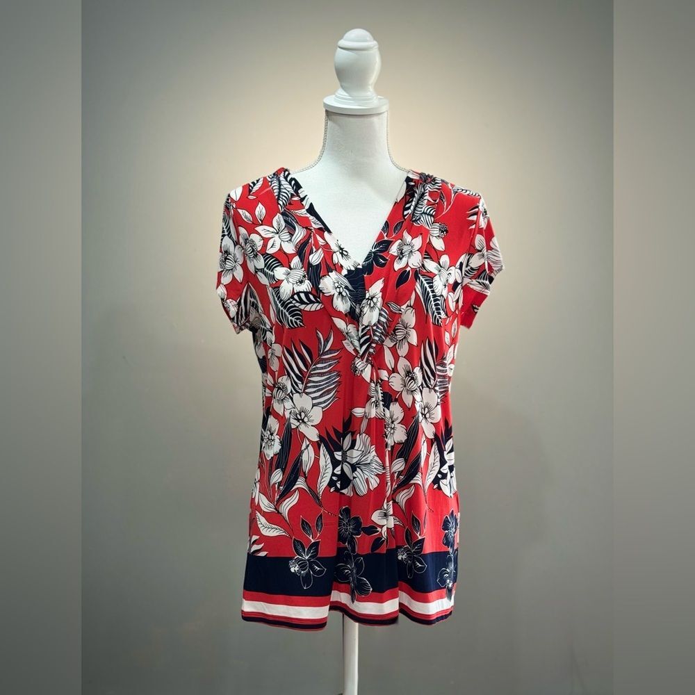 SALE! Red Roz & Ali Floral Print Blouse Size M EUC
